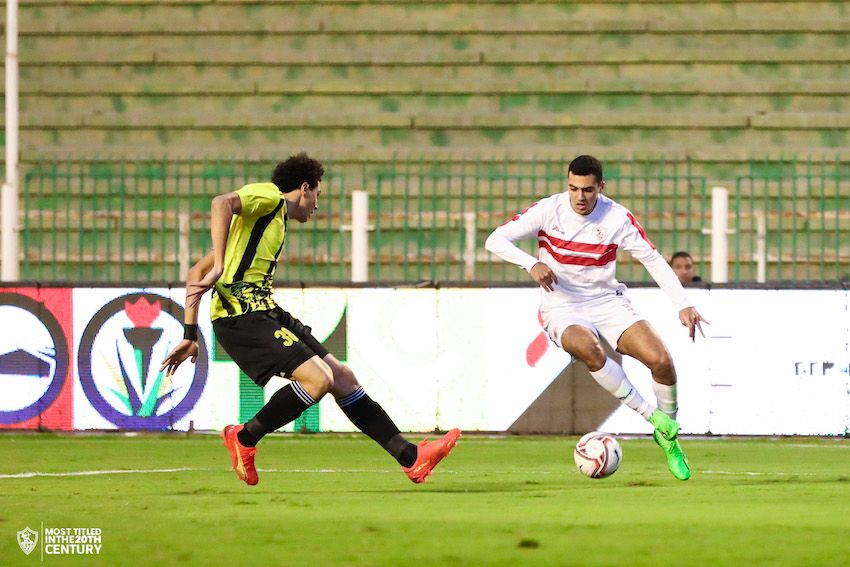 لقاء سابق بين الفريقين