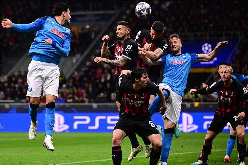 من لقاء الذهاب بين الفريقين