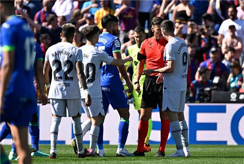 من مباريات الدوري