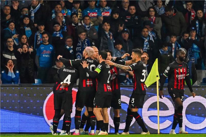 لاعبو ميلان