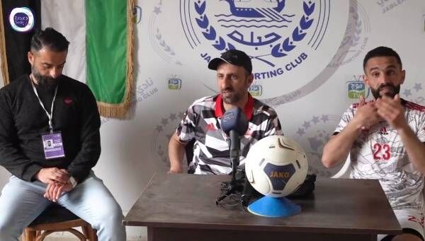 من المؤتمر الصحفي