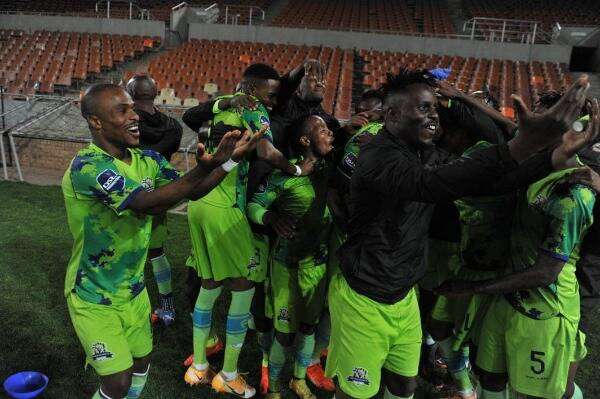 لاعبو مارومو جالانتس