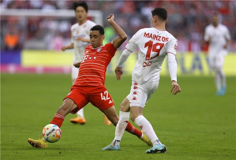 لقاء سابق بين بايرن ميونخ وماينز