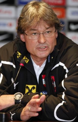 2011-03-282011-03-28t155244z_01_vie06_rtridsp_3_soccer-euro_reuters