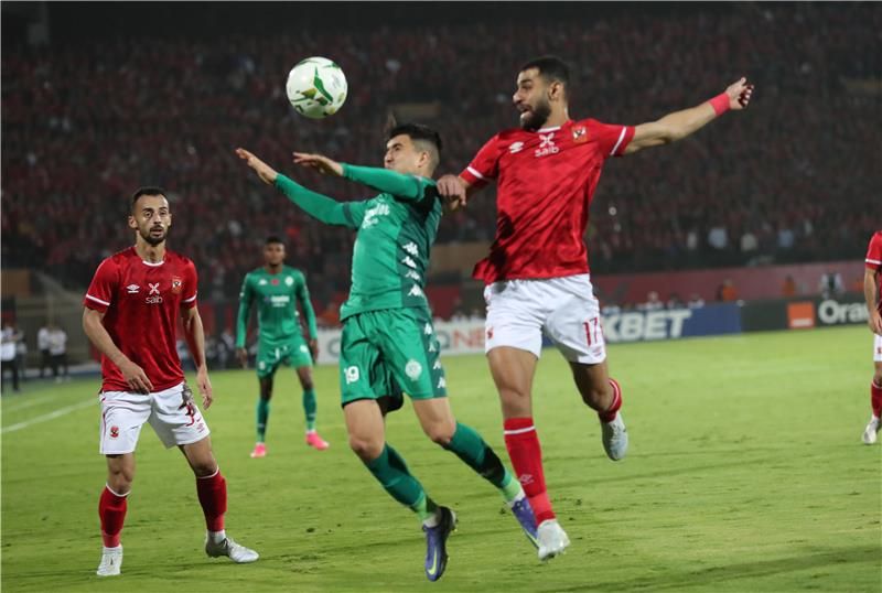 لقاء سابق بين الأهلي والرجاء