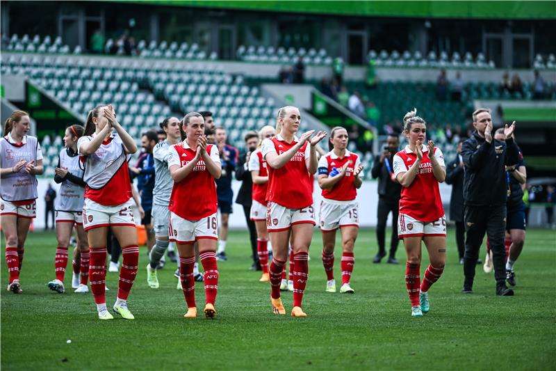 سيدات آرسنال من اللقاء