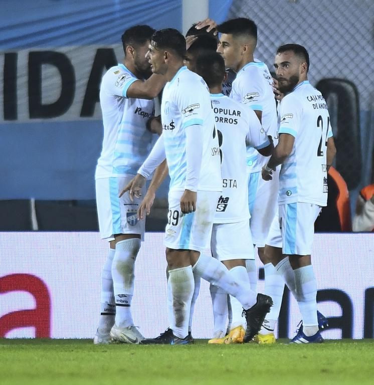 لاعبو أتلتيكو توكومان