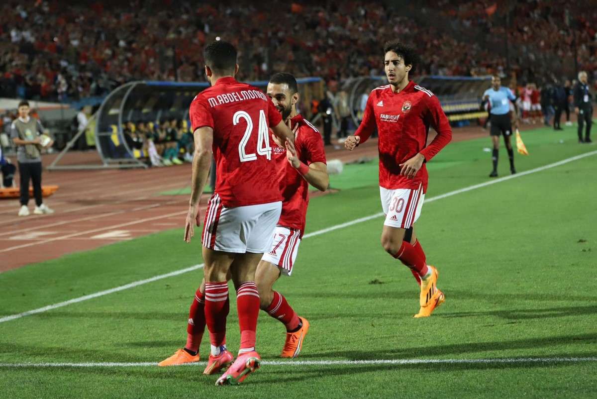 لاعبو الأهلي