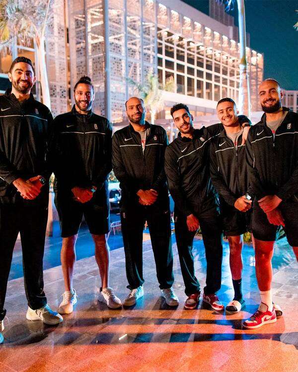 لاعبو فريق السلة بالأهلي