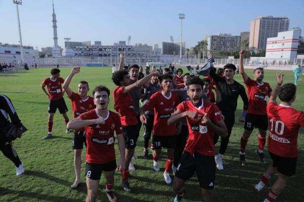 فرحة لاعبي شباب الأهلي