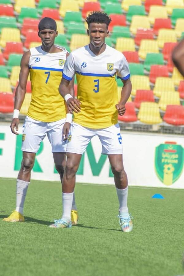 من ملعب المباراة