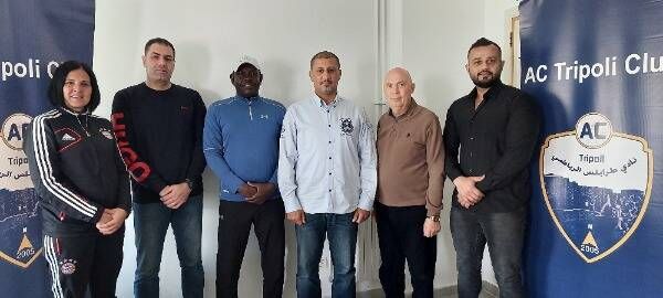 أسامة الصقر