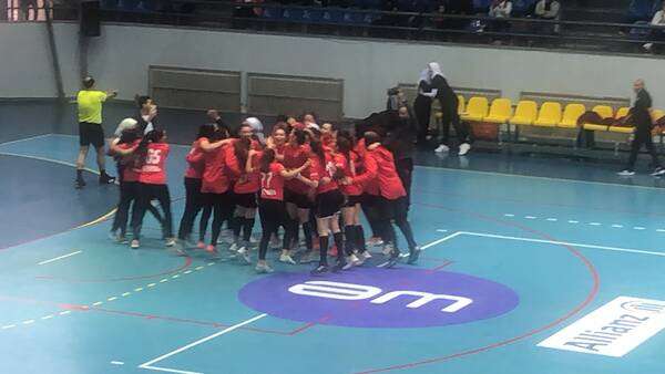 فرحة لاعبات الأهلي