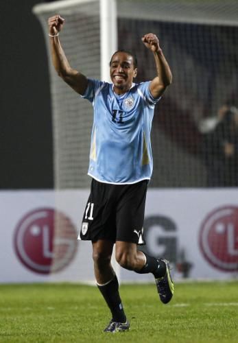 2011-07-13t011457z_01_lpt703_rtridsp_3_soccer-copa_reuters