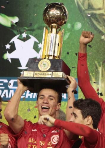 2011-08-25t040843z_01_poa13_rtridsp_3_soccer-latam_reuters