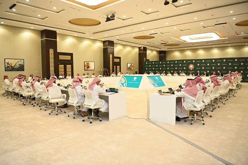 من الأجتماع