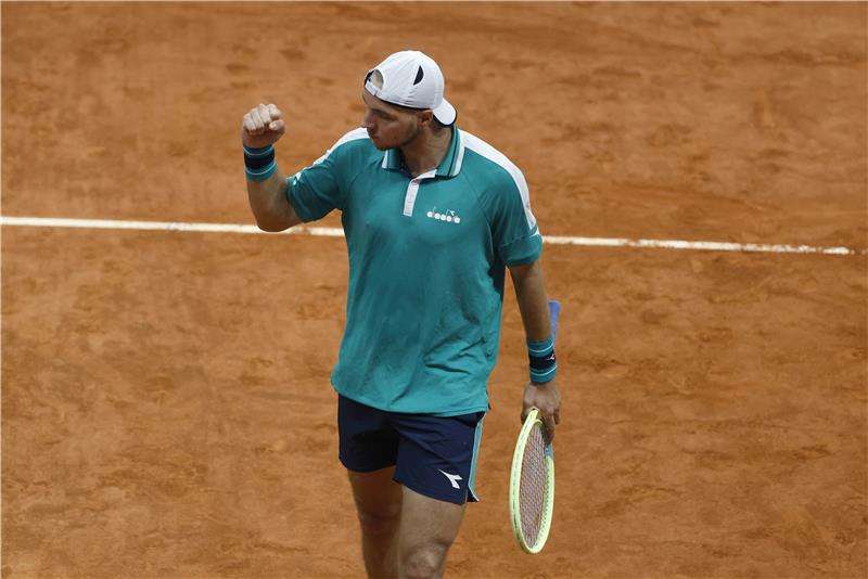 يان لينارد شتروف