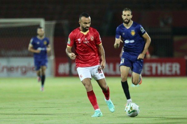 لقاء سابق بين الفريقين