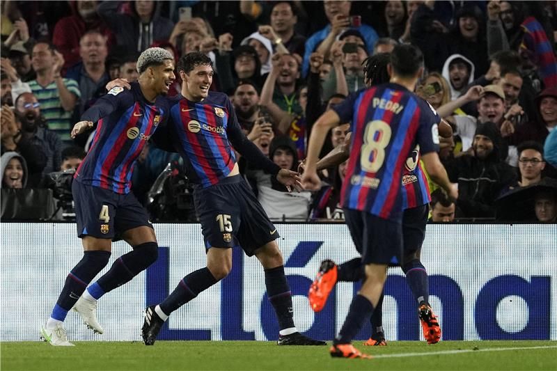 لاعبو برشلونة