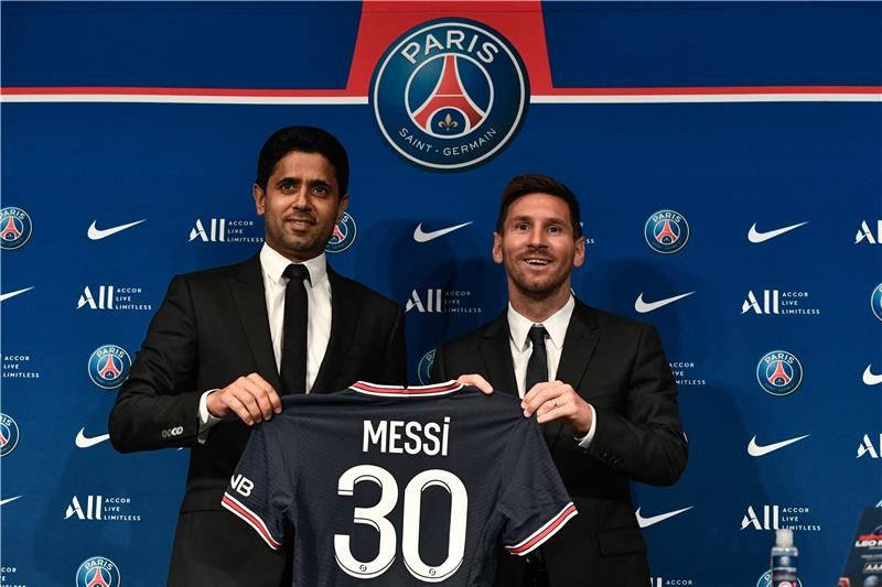 ميسي والخليفي