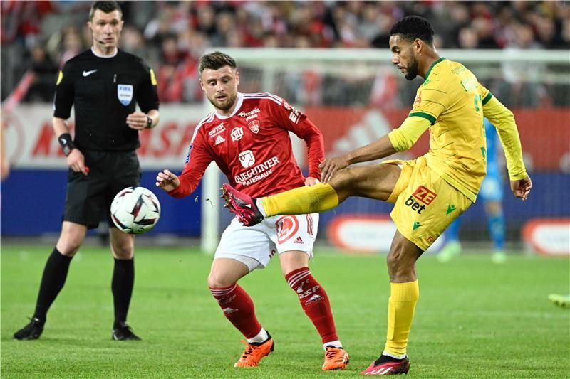 من المواجهة