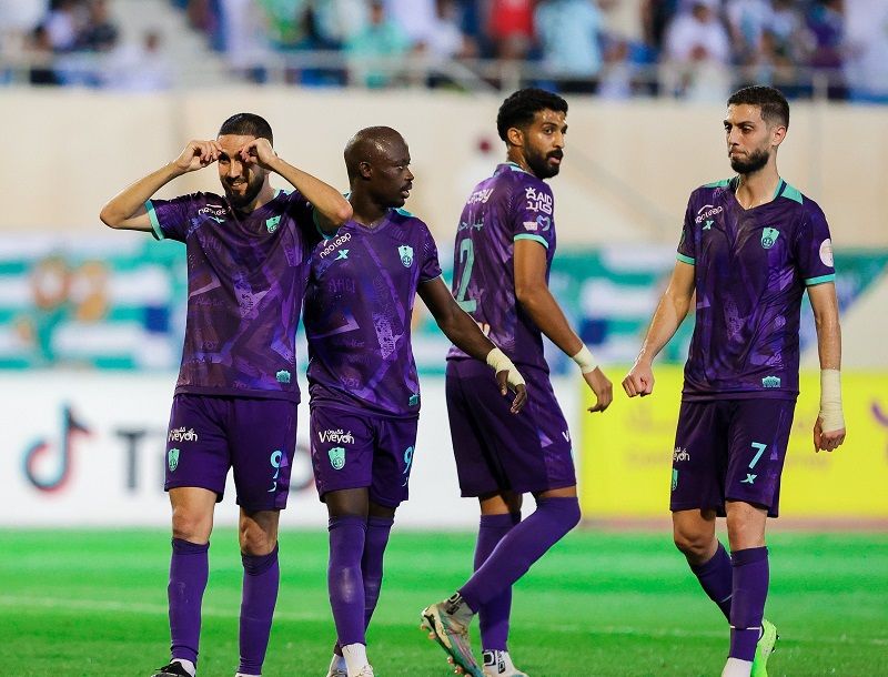 لاعبو أهلي جدة