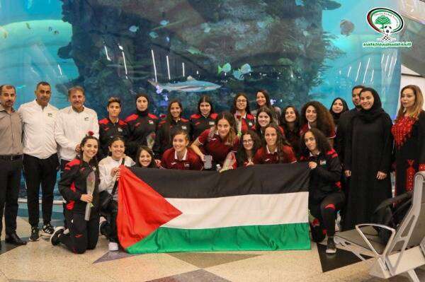 بعثة منتخب فلسطين تصل جدة