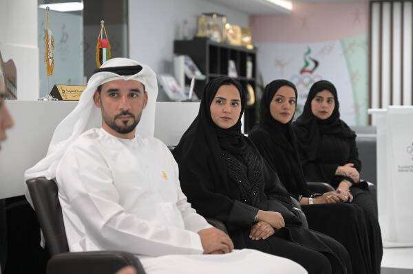 من الاجتماع