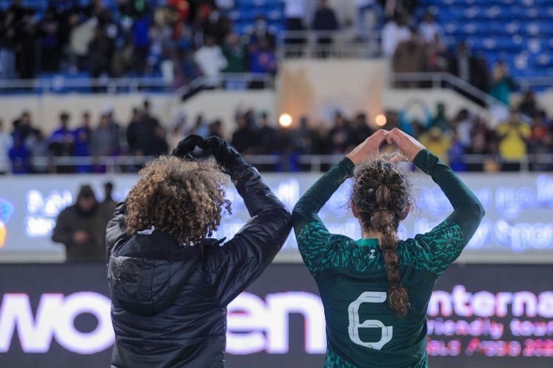 مريم التميمي وصبا توفيق مع الجمهور