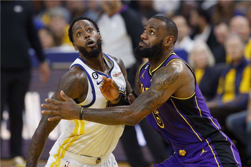 ليبرون جيمس