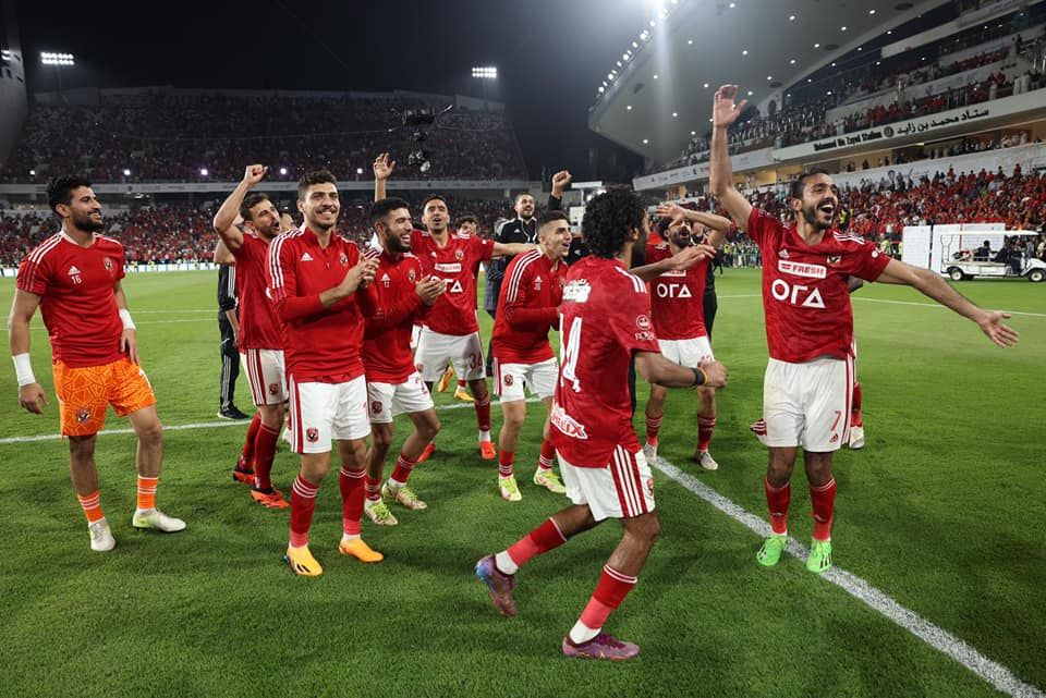 لاعبو الأهلي