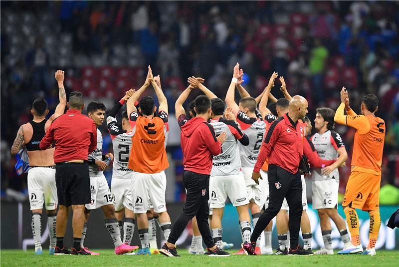 فرحة لاعبي أطلس