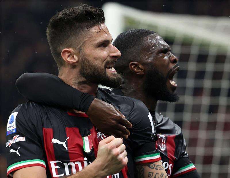 فيكايو توموري