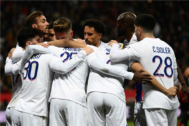 لاعبو باريس سان جيرمان