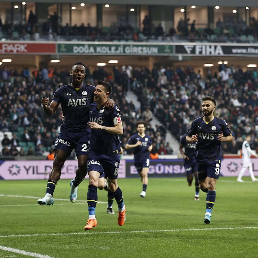 جانب من اللقاء (نقلا عن حساب الفريق )