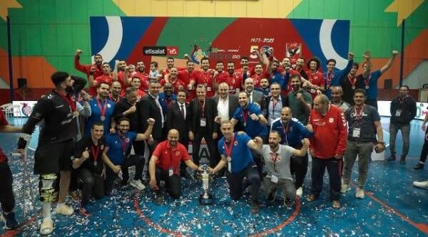 لاعبو الأهلي