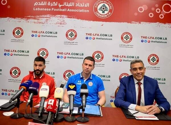 من المؤتمر الصحفي