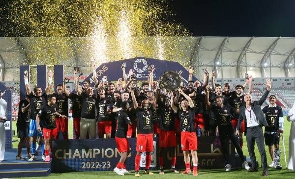 لاعبو الدحيل