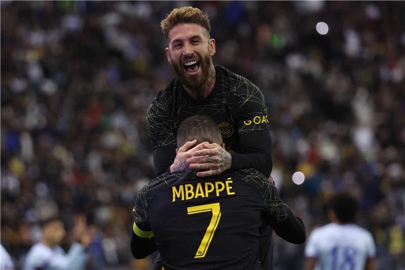 مبابي وراموس