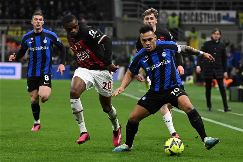 ديربي سابق بين إنتر وميلان