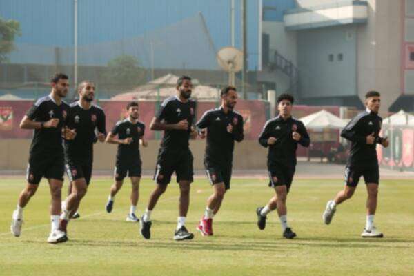 لاعبو الأهلي