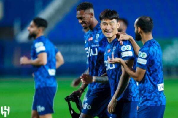 لاعبو الهلال السعودي