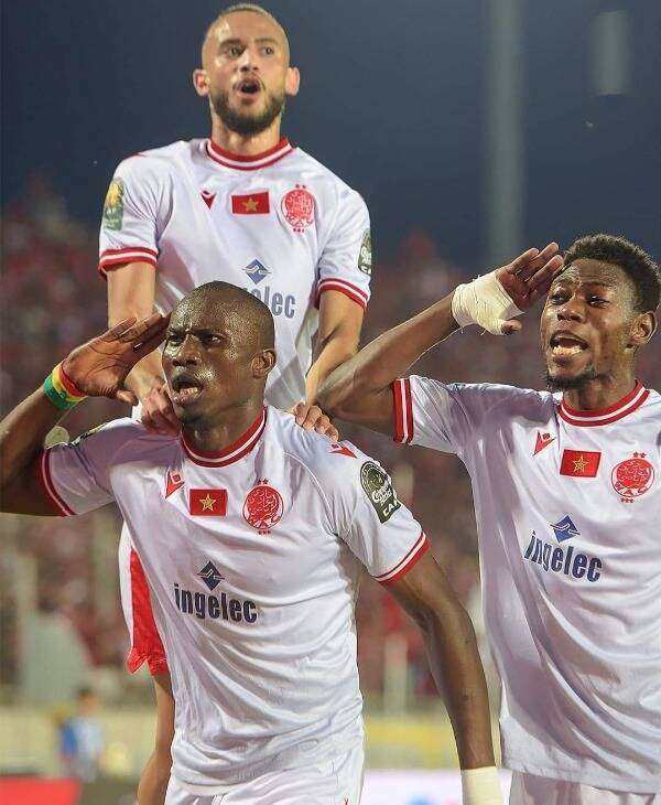 سامبو جونيور (جهة اليسار)