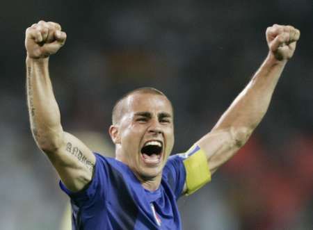 فابيو كانافارو ،، قاد الازوري إلى النهائي .. فهل سيرفع اللقب ؟