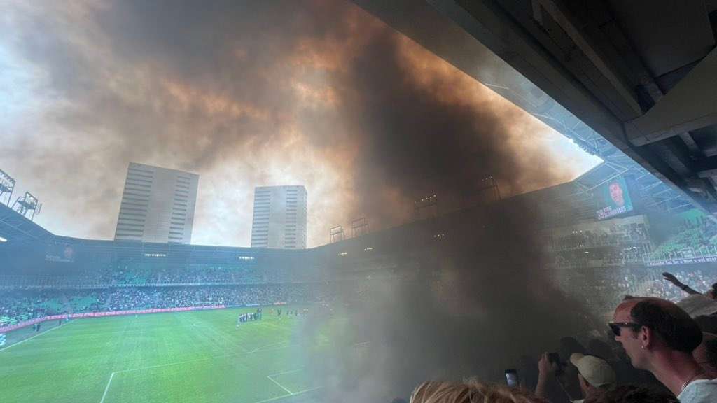 من أعمال الشغب اليوم