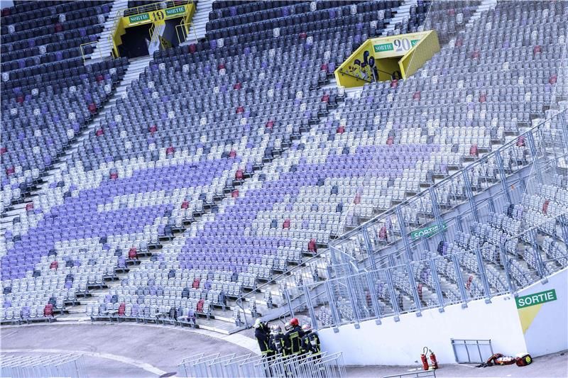 ملعب اللقاء