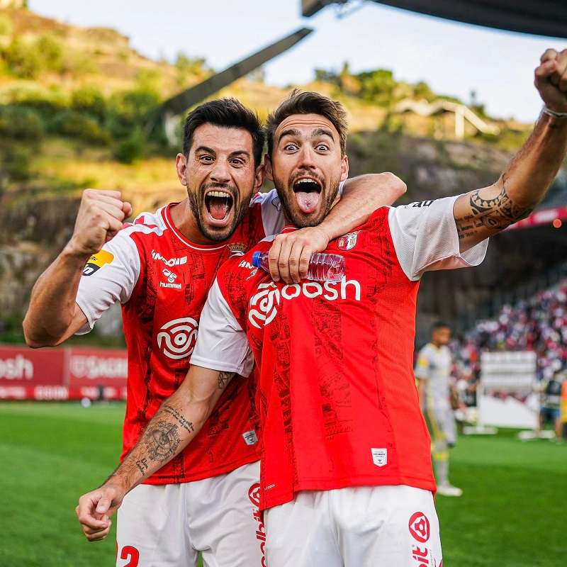 من اللقاء (نقلا عن حساب سبورتنج براجا على تويتر)