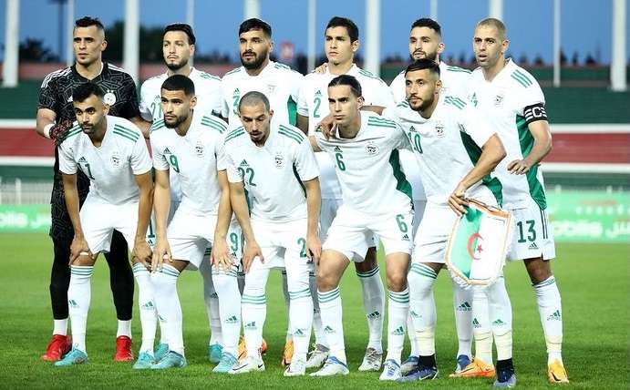 لاعبو الجزائر