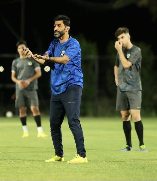 أحمد صلاح