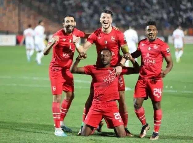 لاعبو بلوزداد